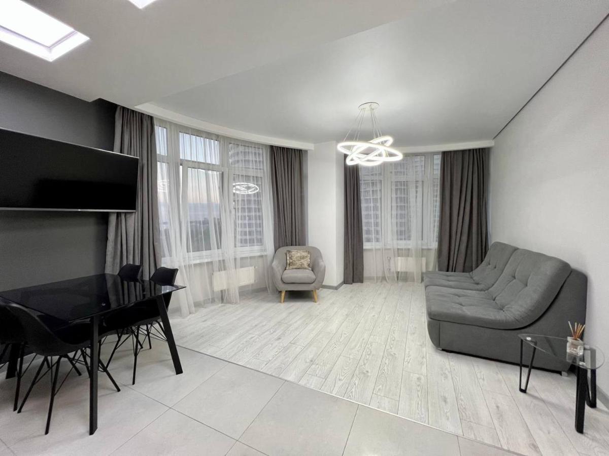 44 Pearl Stylish 1-Bedroom Apartment Odessa Buitenkant foto