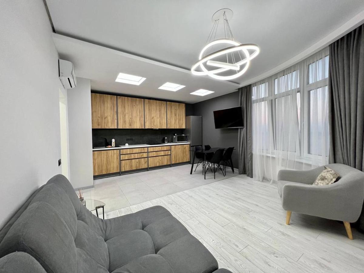 44 Pearl Stylish 1-Bedroom Apartment Odessa Buitenkant foto